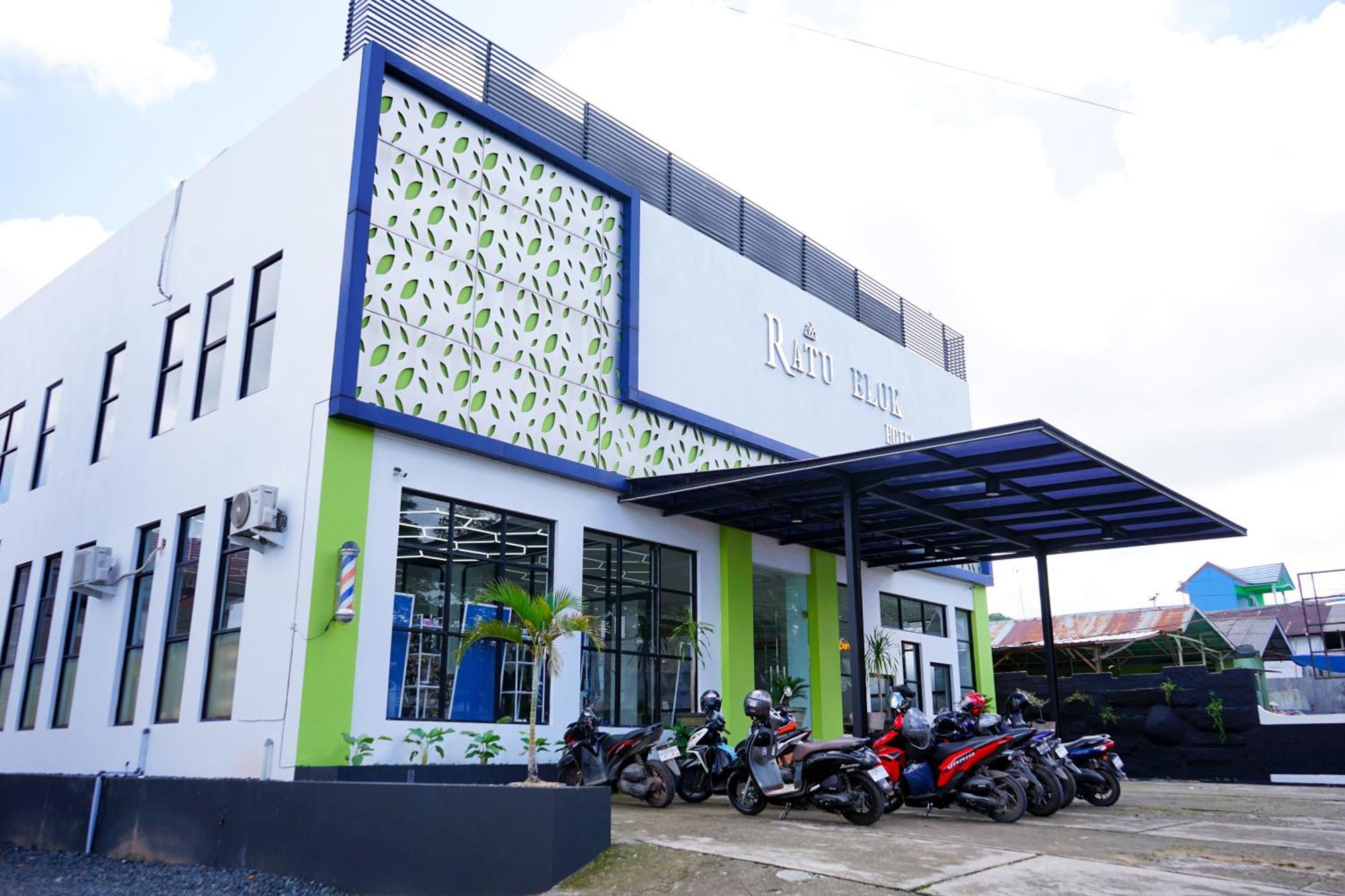 Urbanview Hotel Ratu Elok Syariah Banjarbaru By Reddoorz Martapura  ภายนอก รูปภาพ